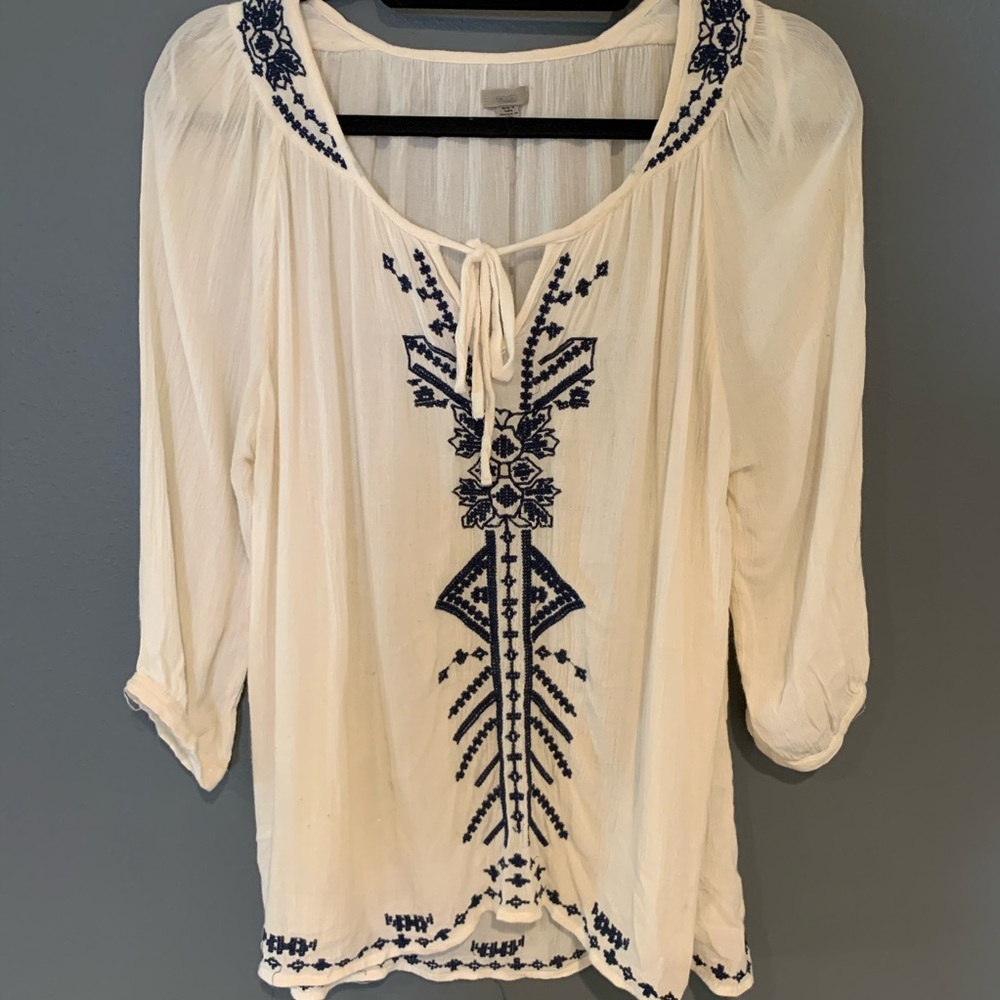 Urban Outfitters White Embroidered Peasant Blouse